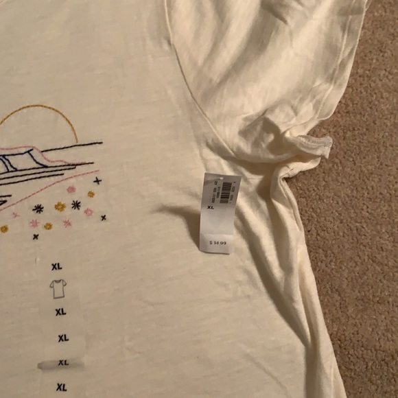 NBW XL Old Navy cream graphic tee - Picture 3 of 3